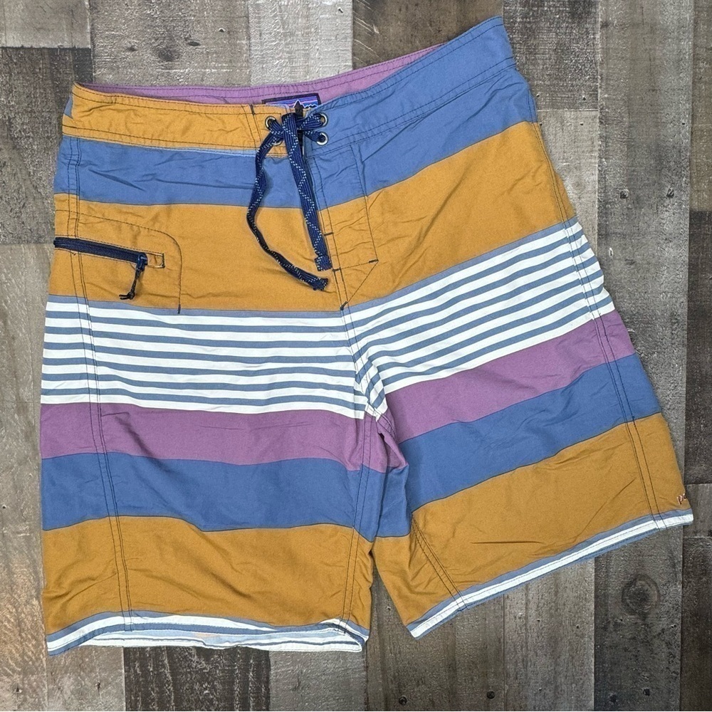 Patagonia Wavefarer Engineered Board Short size 32